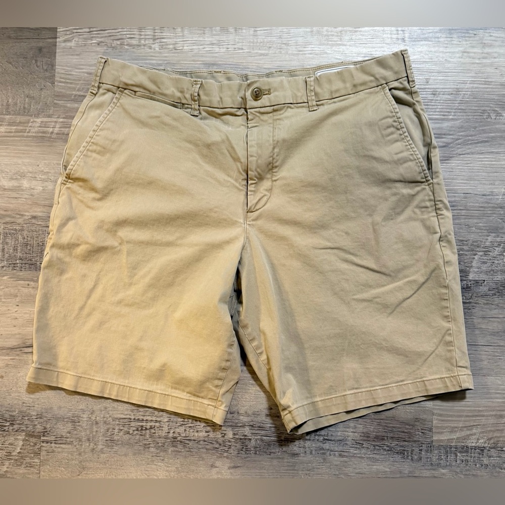 Vintage Gap Men's Size 36 10" Flat Front Chino Shorts W/Gapflex, Classic Khaki